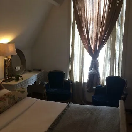 Brugge's House Of Friends Homestay *