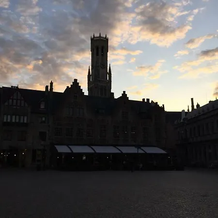 Brugge's House Of Friends Homestay *